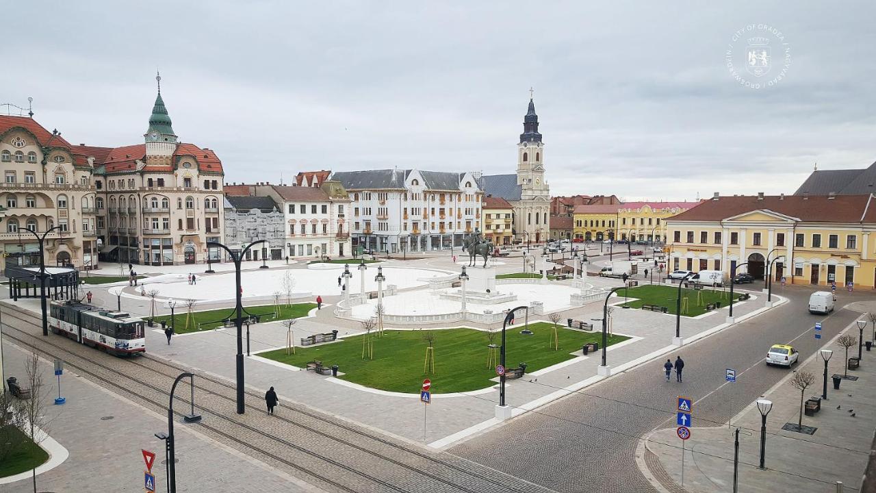 Phoenix Luxury Apartment Oradea Exterior photo