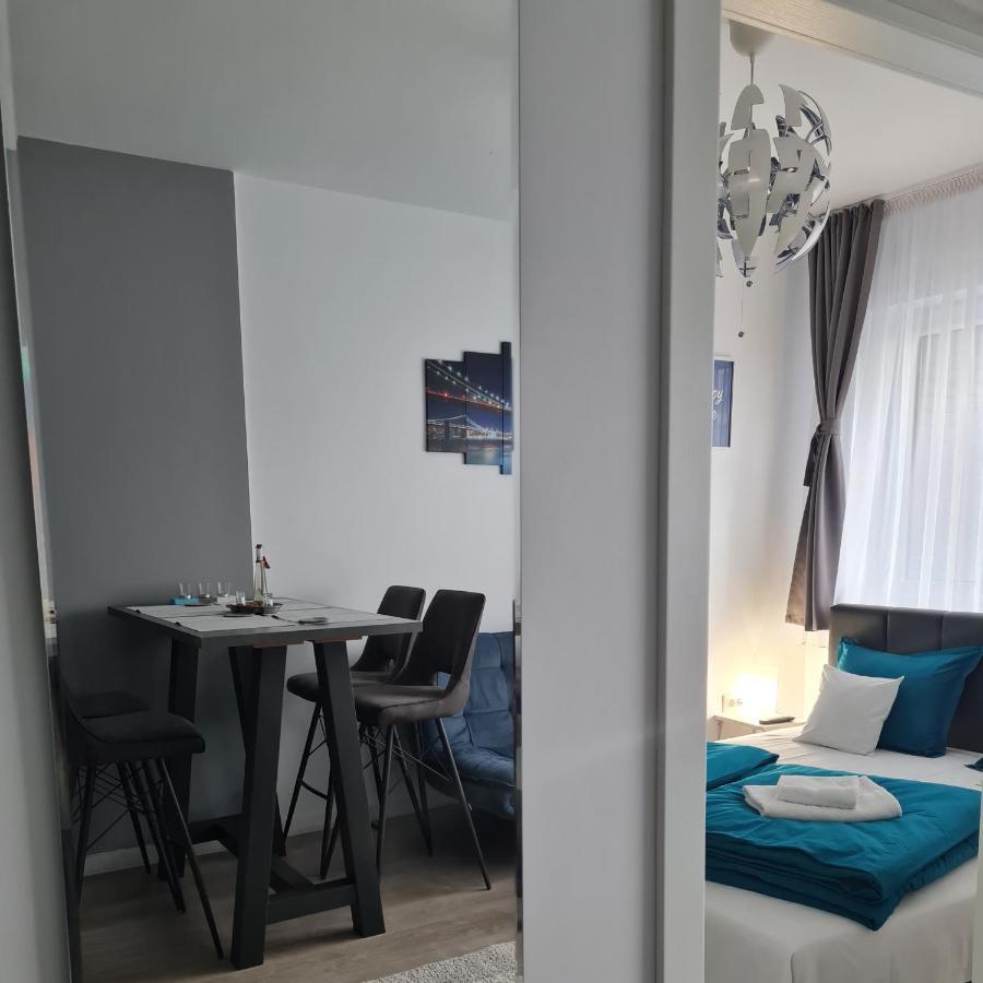Phoenix Luxury Apartment Oradea Exterior photo